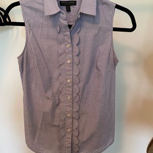 Banana Republic sleeveless button down in size 0 petite
